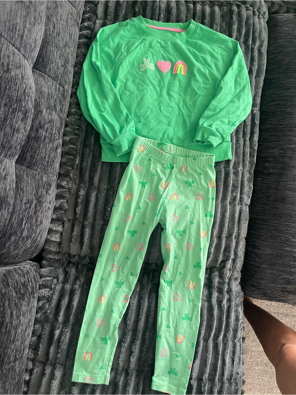 Cat & Jack Green Kids Pajama Set with Heart Rainbow and Clover Accents